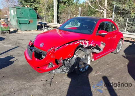 2019 Volkswagen Beetle 2.0T Se from USA, damaged, VIN 3VWJD7AT8KM714000